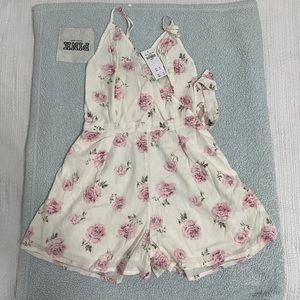 Abercrombie & Fitch romper
